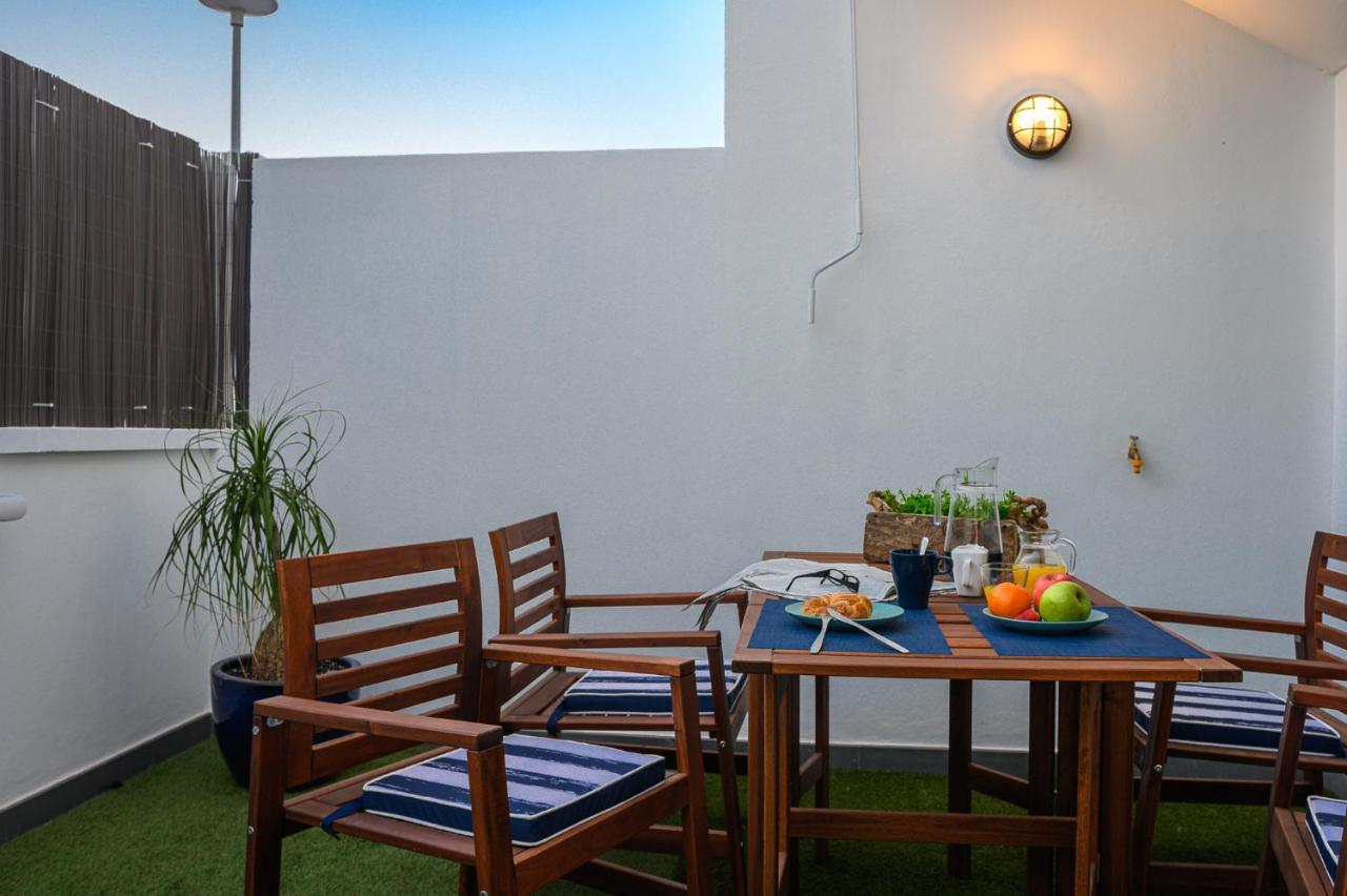 La Marinera House-Near The Beach, Fast Wifi, Air-Con On Main Bedroom And Sat Tv Плая Бланка Екстериор снимка